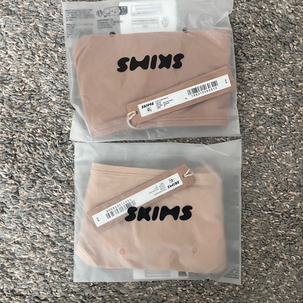 SKIMS Clay Fits Everybody Thong
